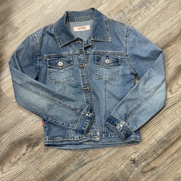 Denim jacket - Picture 1 of 5